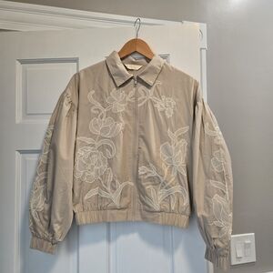 Embroidered Puff Sleeve Cropped Jacket